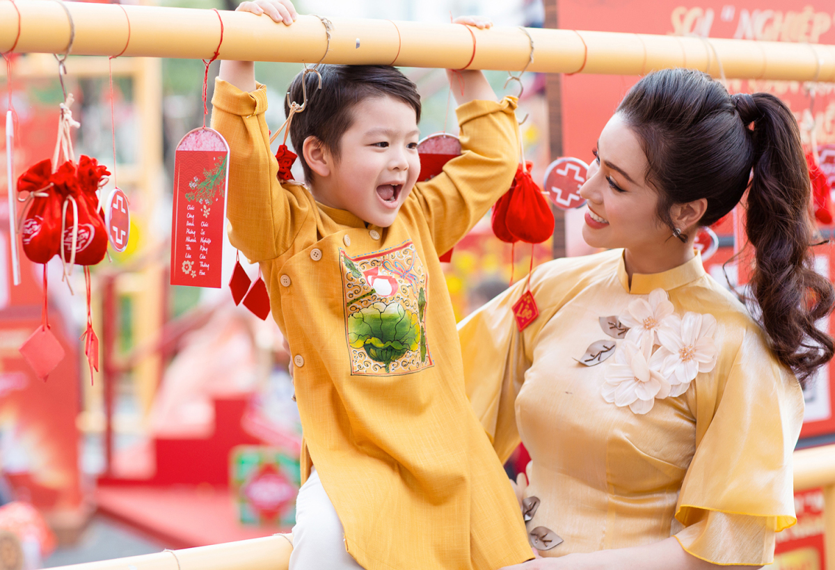 Quần áo mới ngày Tết: Ý nghĩa và cách chọn trang phục cho bé